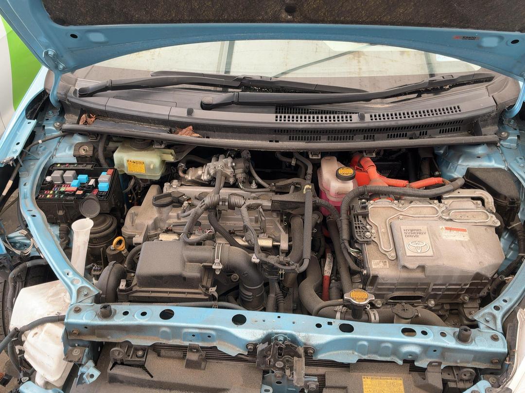 Photo '10' of Toyota Aqua