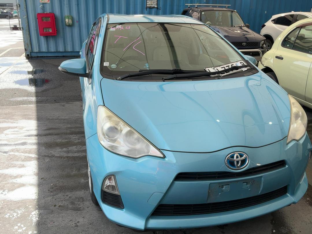 Photo '5' of Toyota Aqua