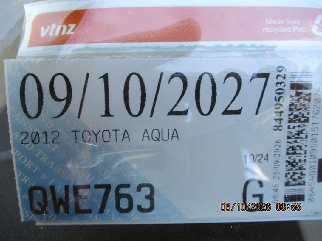 Photo '11' of Toyota Aqua Photo '11' of Toyota Aqua