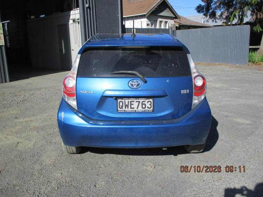 Photo '5' of Toyota Aqua Photo '5' of Toyota Aqua