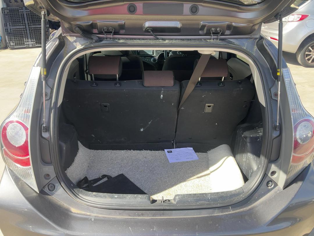 Photo '21' of Toyota Aqua
