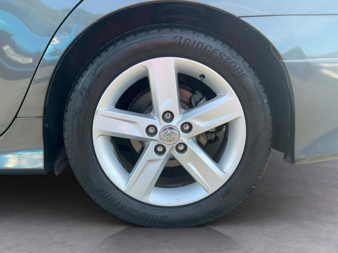 Photo '11' of Toyota Aurion