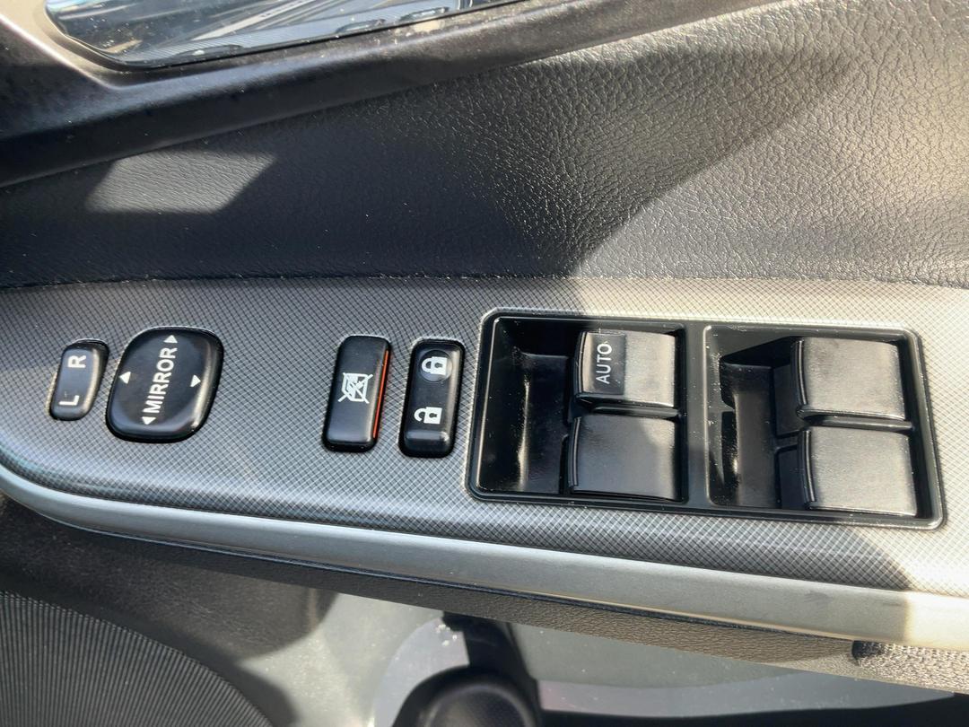Photo '25' of Toyota Aurion