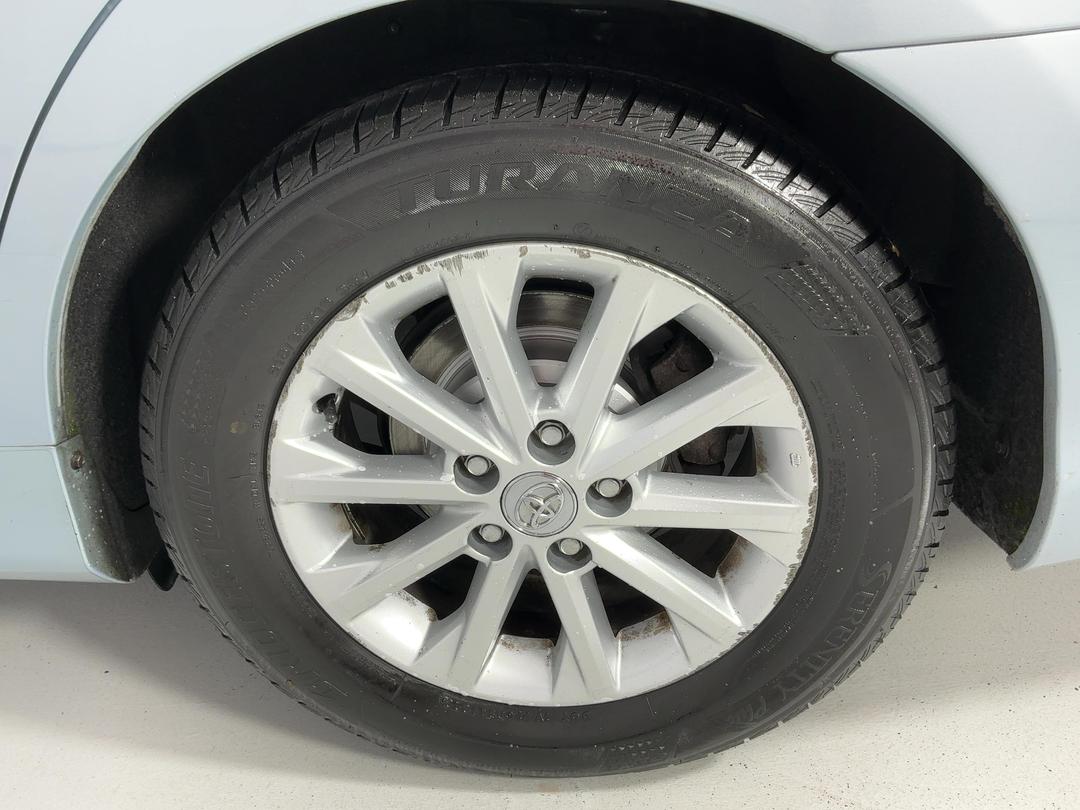 Photo '11' of Toyota Aurion