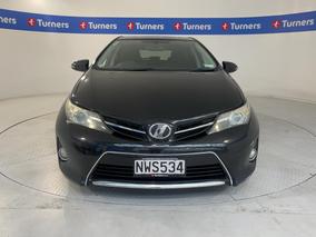 Photo '2' of Toyota Auris