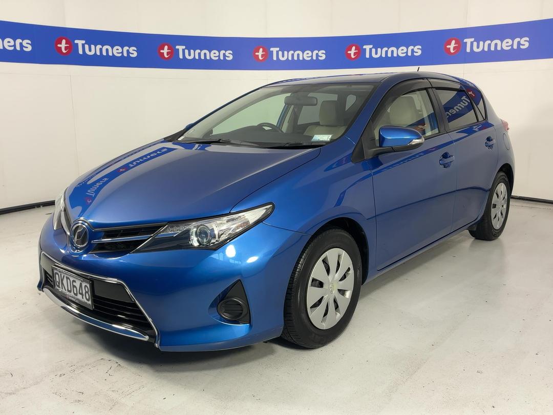 Photo '4' of Toyota Auris