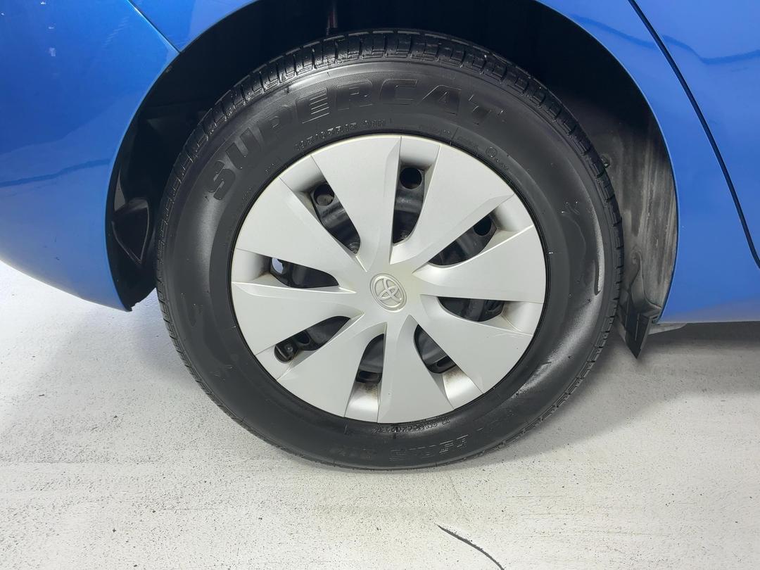 Photo '12' of Toyota Auris