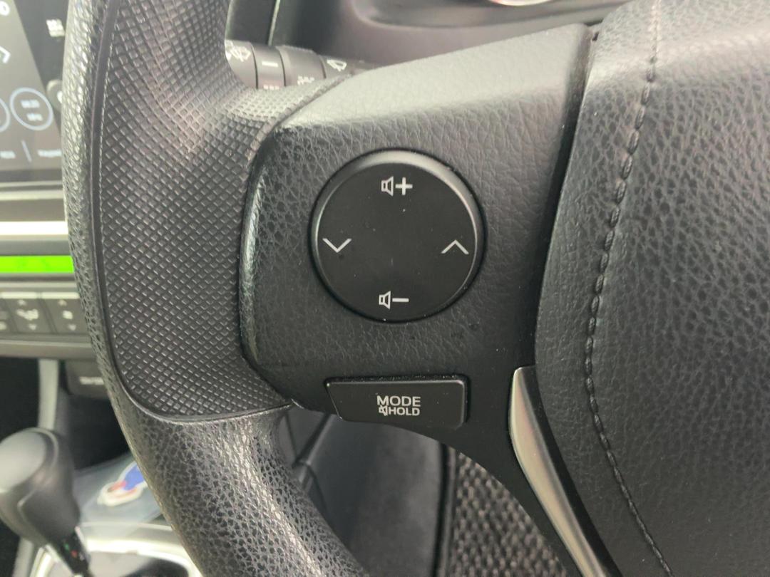 Photo '24' of Toyota Auris