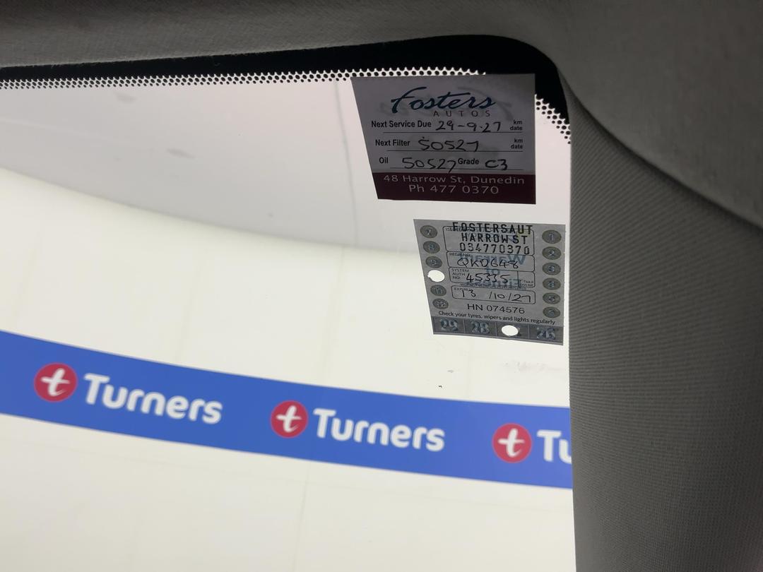 Photo '25' of Toyota Auris