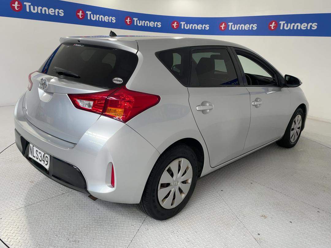 Photo '7' of Toyota Auris