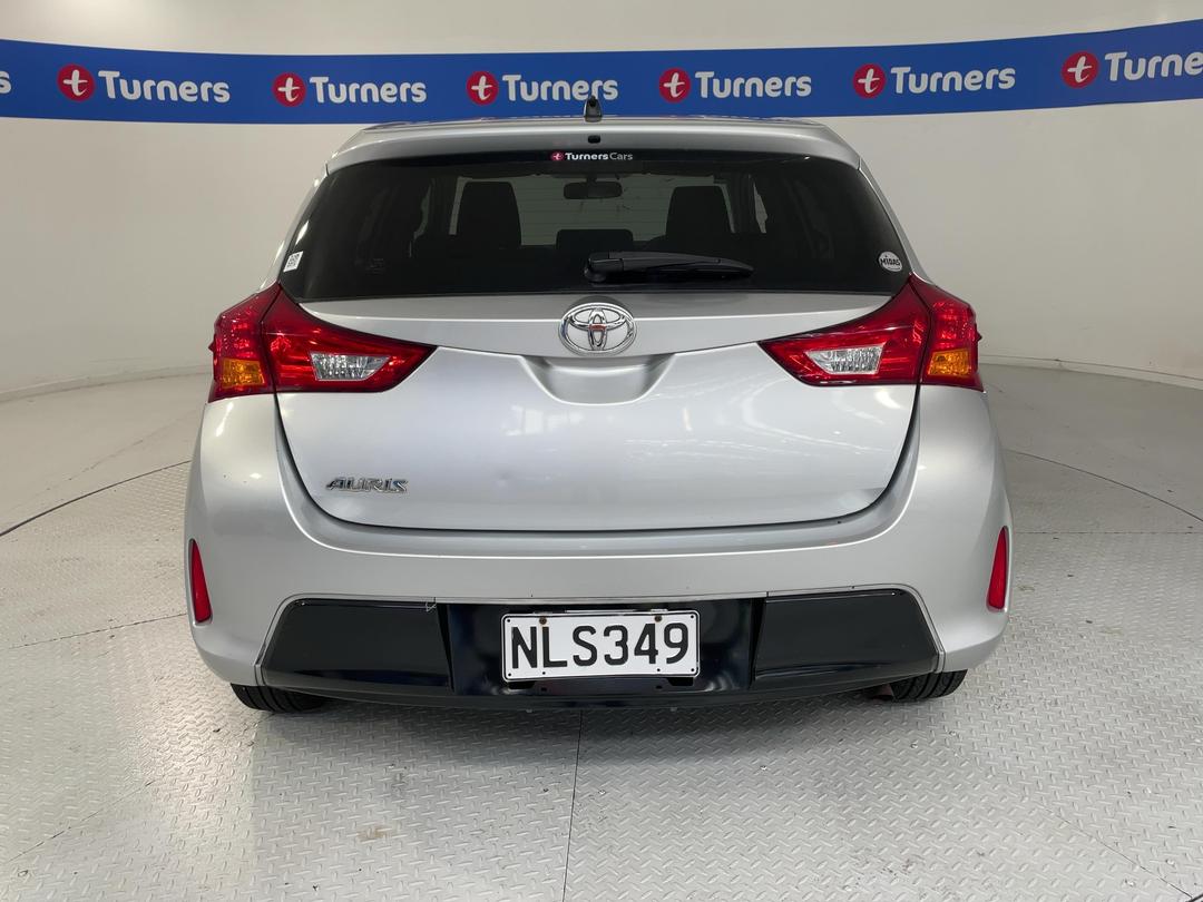 Photo '6' of Toyota Auris