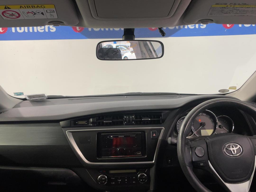 Photo '17' of Toyota Auris