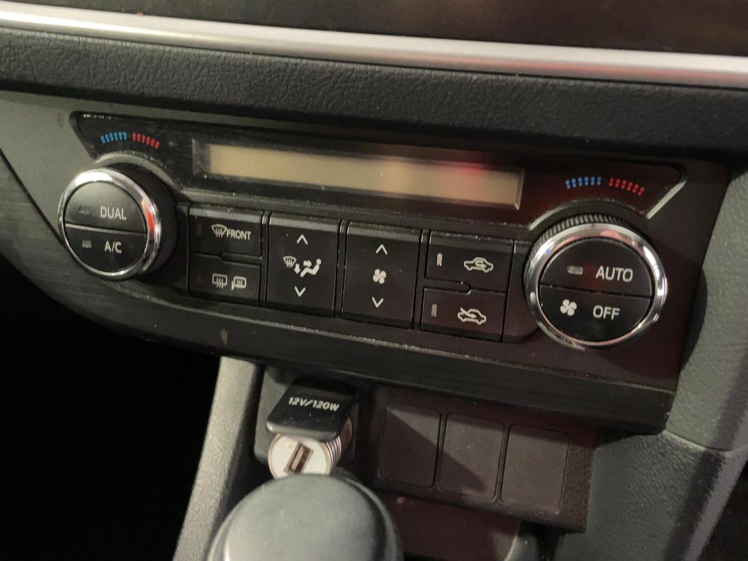 Photo '29' of Toyota Auris