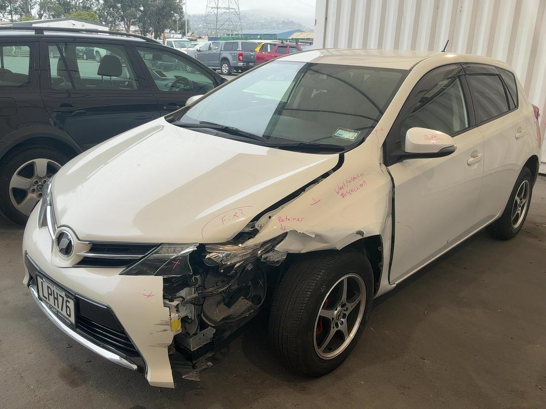 Photo '2' of Toyota Auris Photo '2' of Toyota Auris