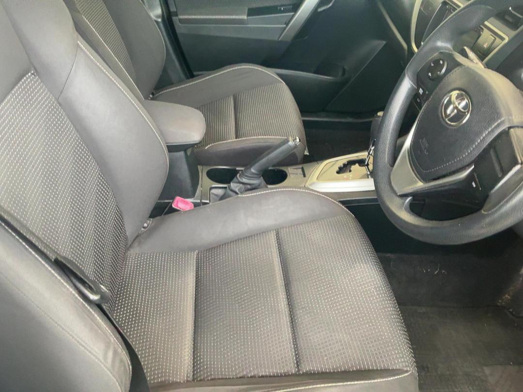 Photo '15' of Toyota Auris Photo '15' of Toyota Auris