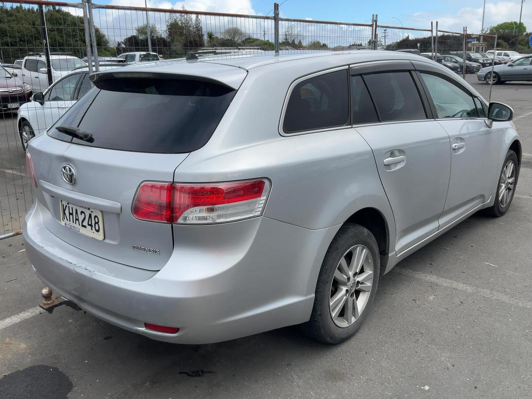 Photo '4' of Toyota Avensis Photo '4' of Toyota Avensis