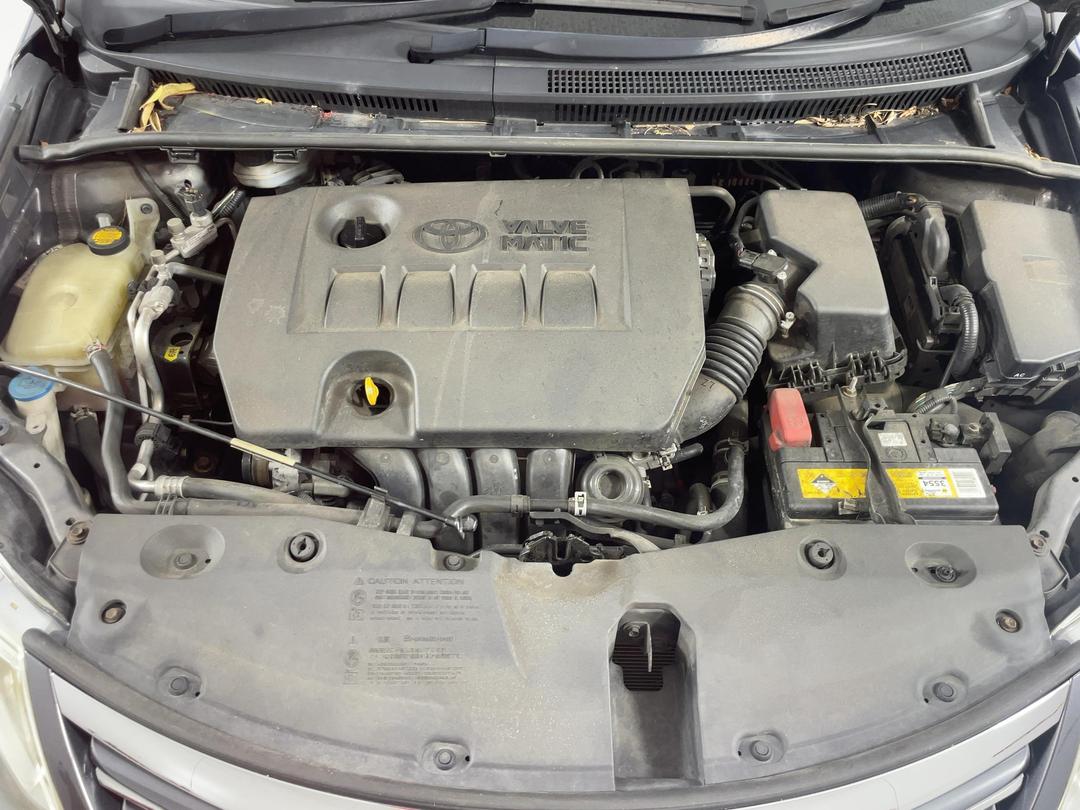 Photo '13' of Toyota Avensis