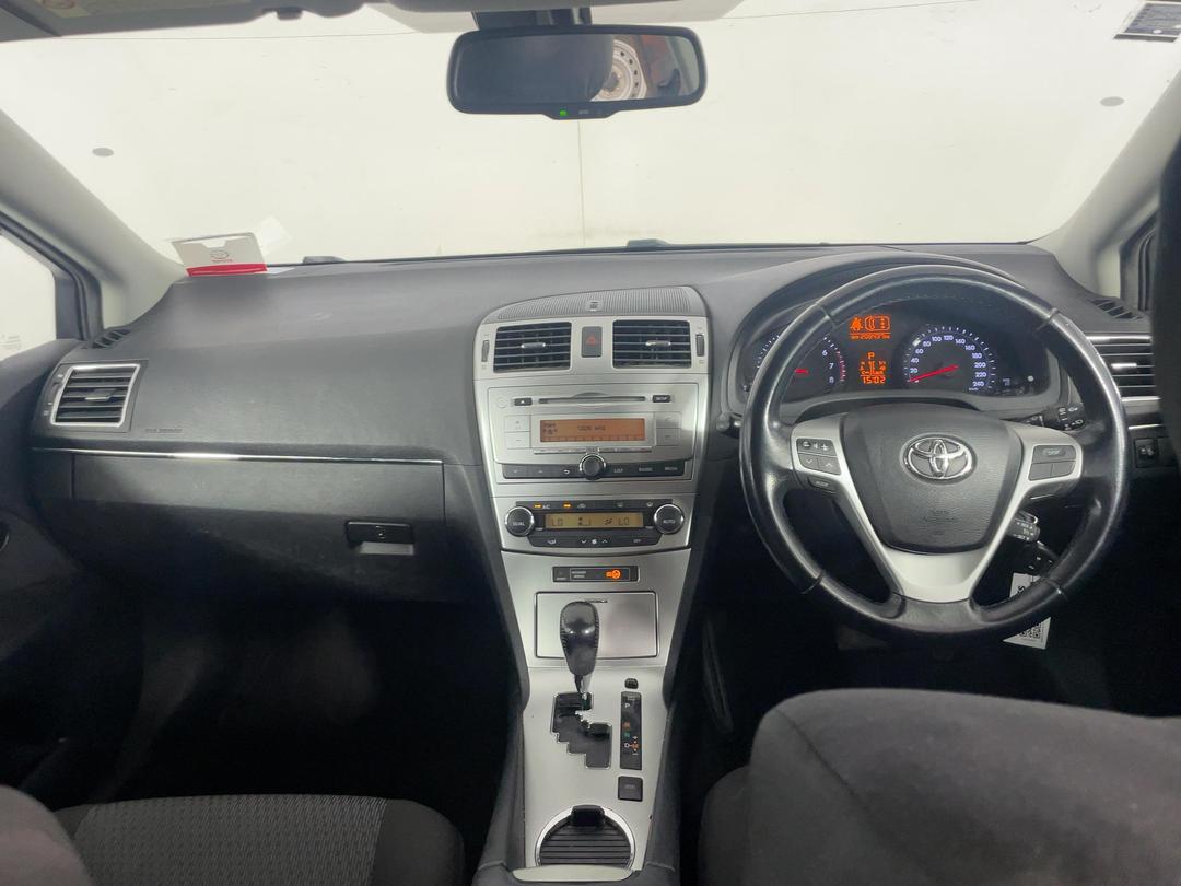 Photo '17' of Toyota Avensis