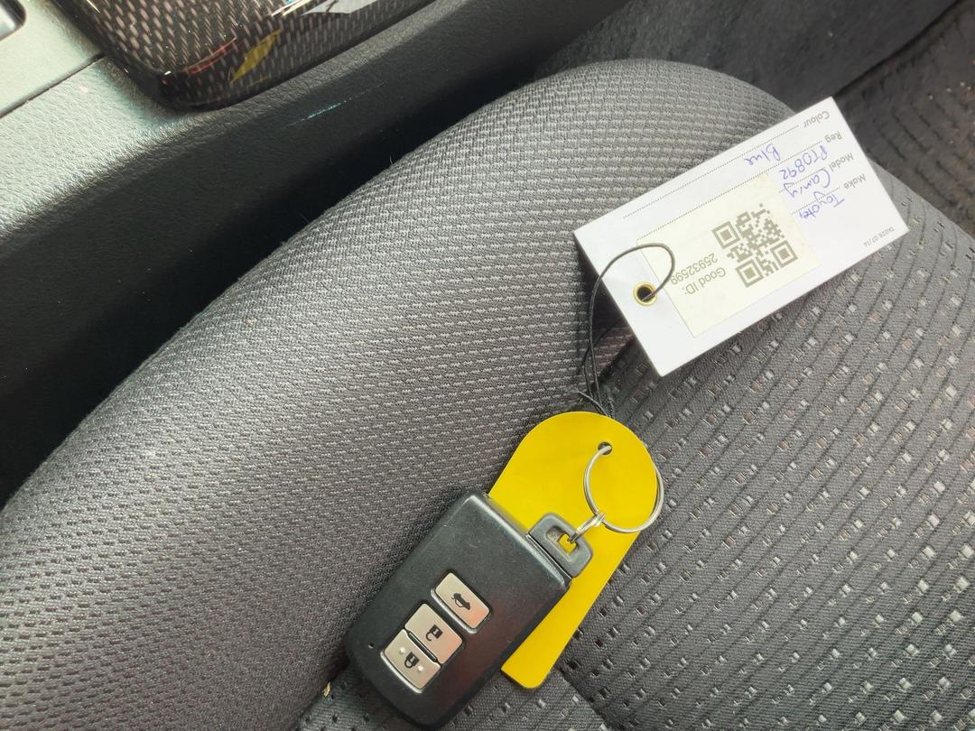 Photo '15' of Toyota Camry