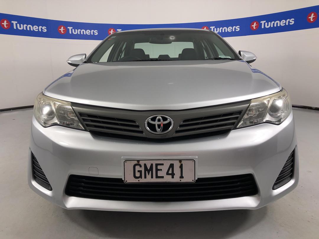 Photo '2' of Toyota Camry