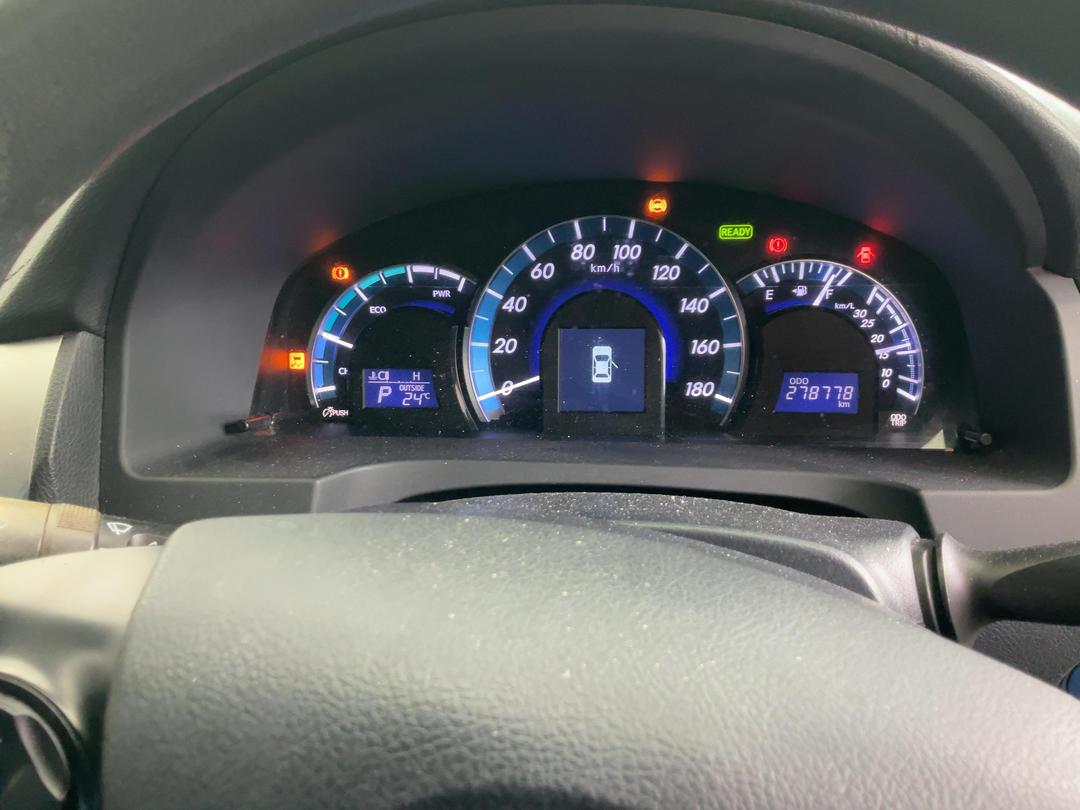 Photo '7' of Toyota Camry Hybrid