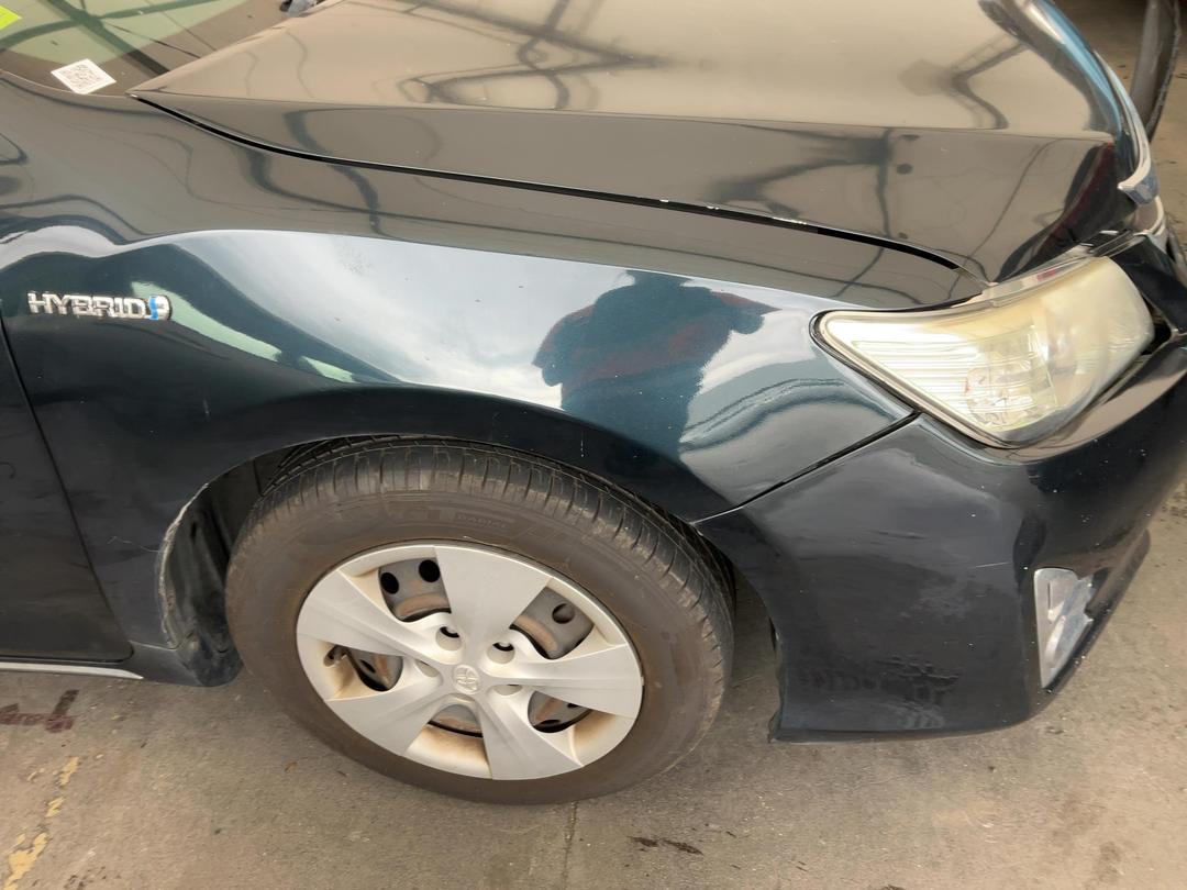 Photo '14' of Toyota Camry Hybrid