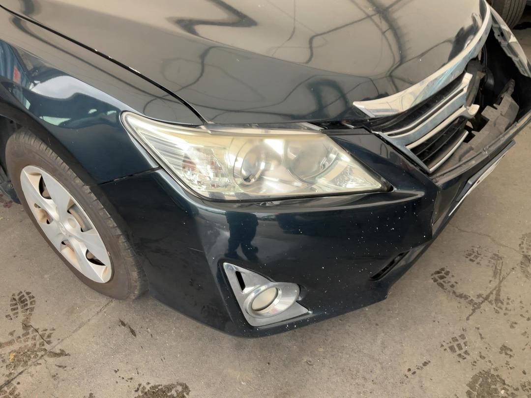 Photo '15' of Toyota Camry Hybrid