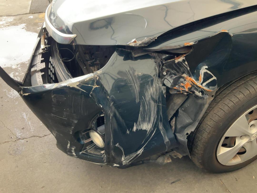 Photo '17' of Toyota Camry Hybrid