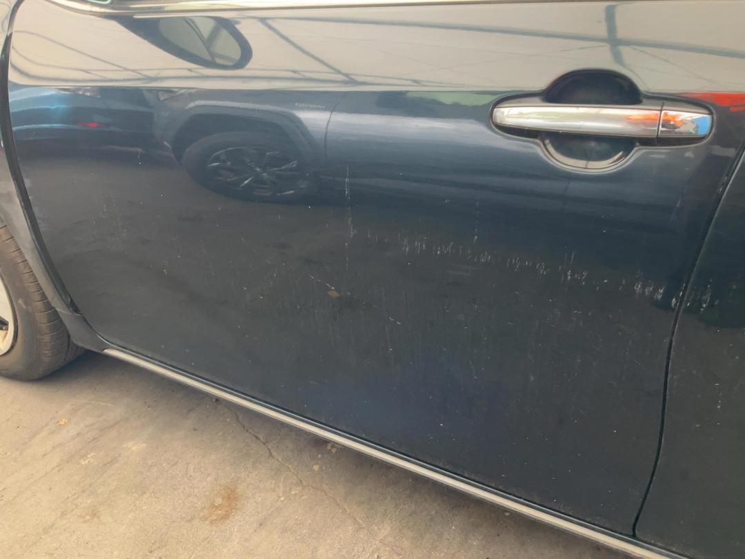 Photo '20' of Toyota Camry Hybrid