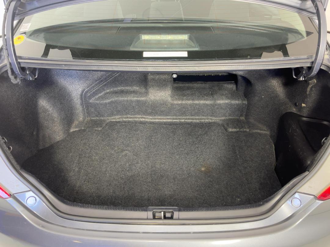 Photo '14' of Toyota Camry