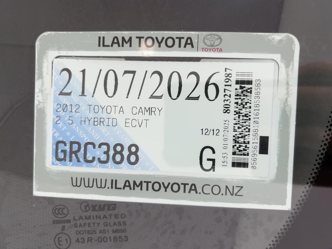 Photo '32' of Toyota Camry