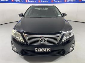 Photo '2' of Toyota Camry