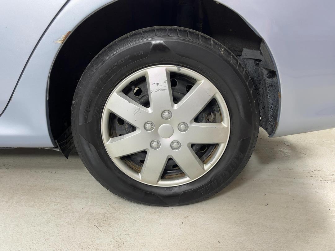 Photo '9' of Toyota Corolla GX Photo '9' of Toyota Corolla GX