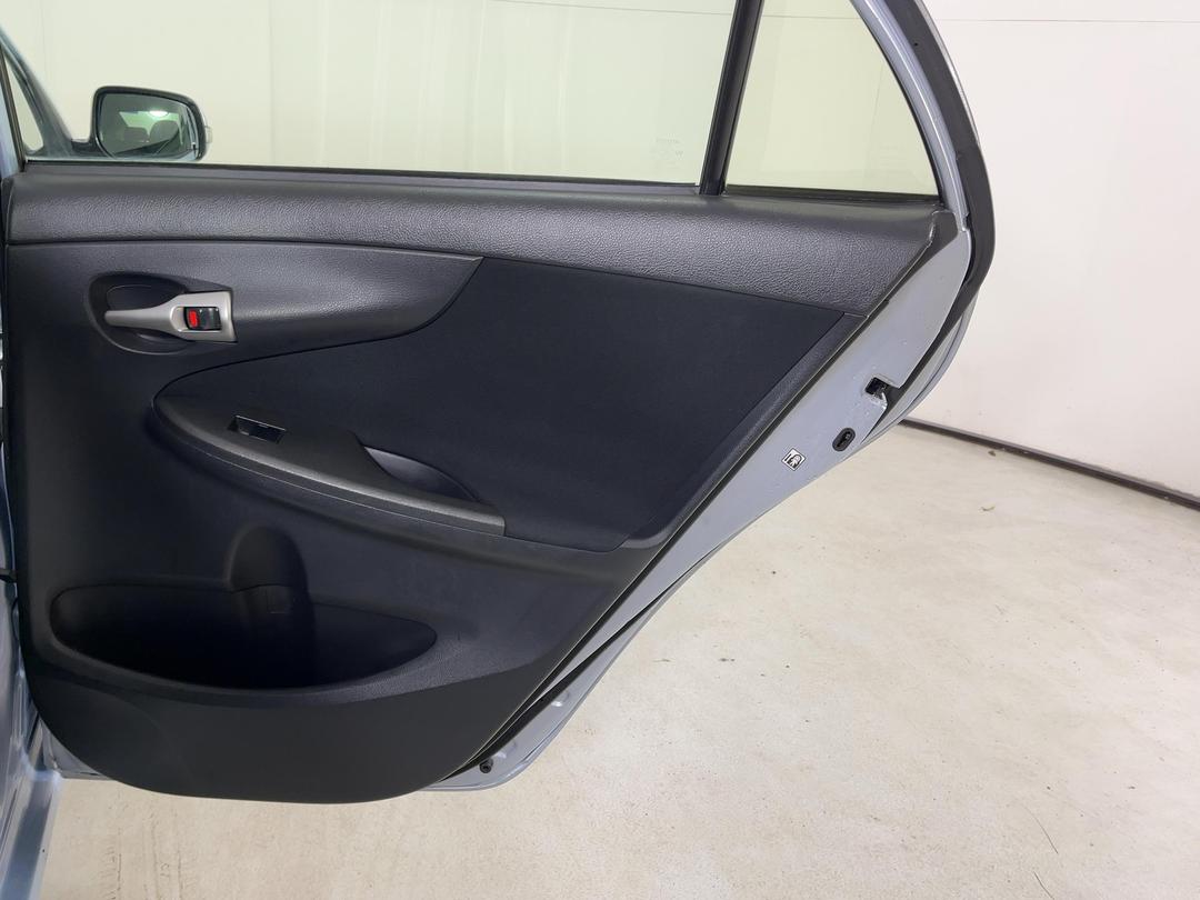 Photo '17' of Toyota Corolla GX Photo '17' of Toyota Corolla GX