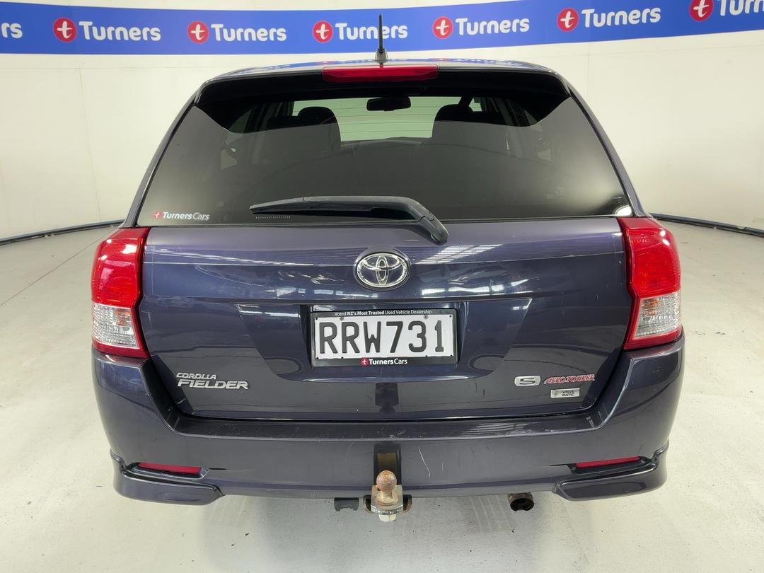 Photo '6' of Toyota Corolla Fielder
