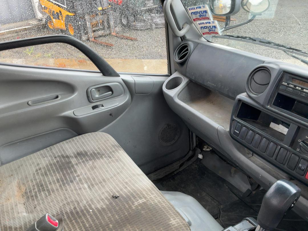 Photo '19' of Toyota Dyna Flat Deck
