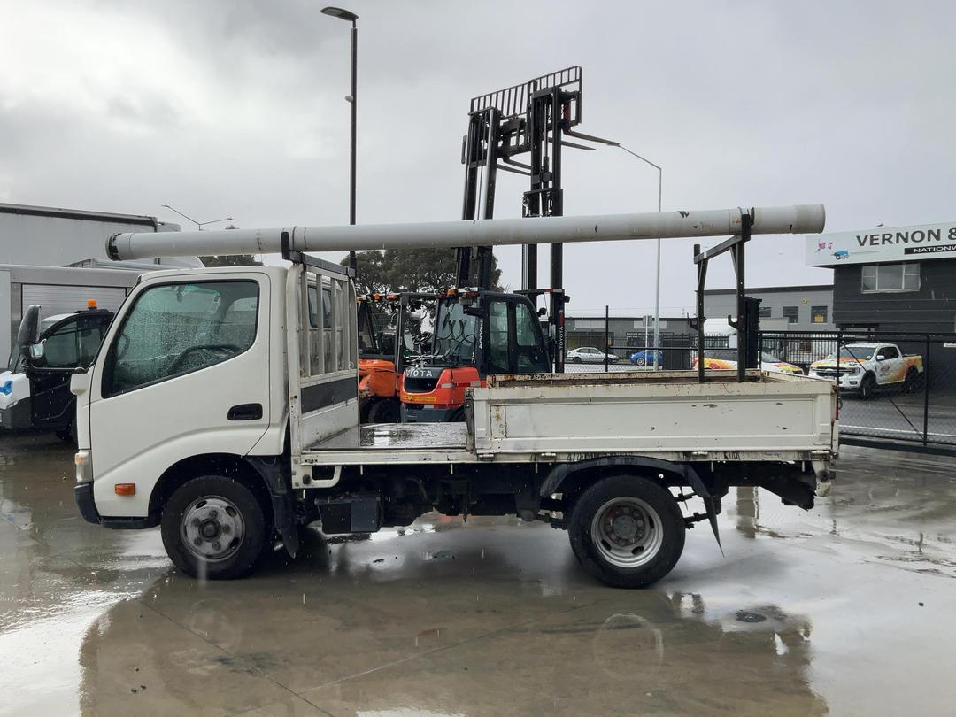 Photo '8' of Toyota Dyna Flat Deck