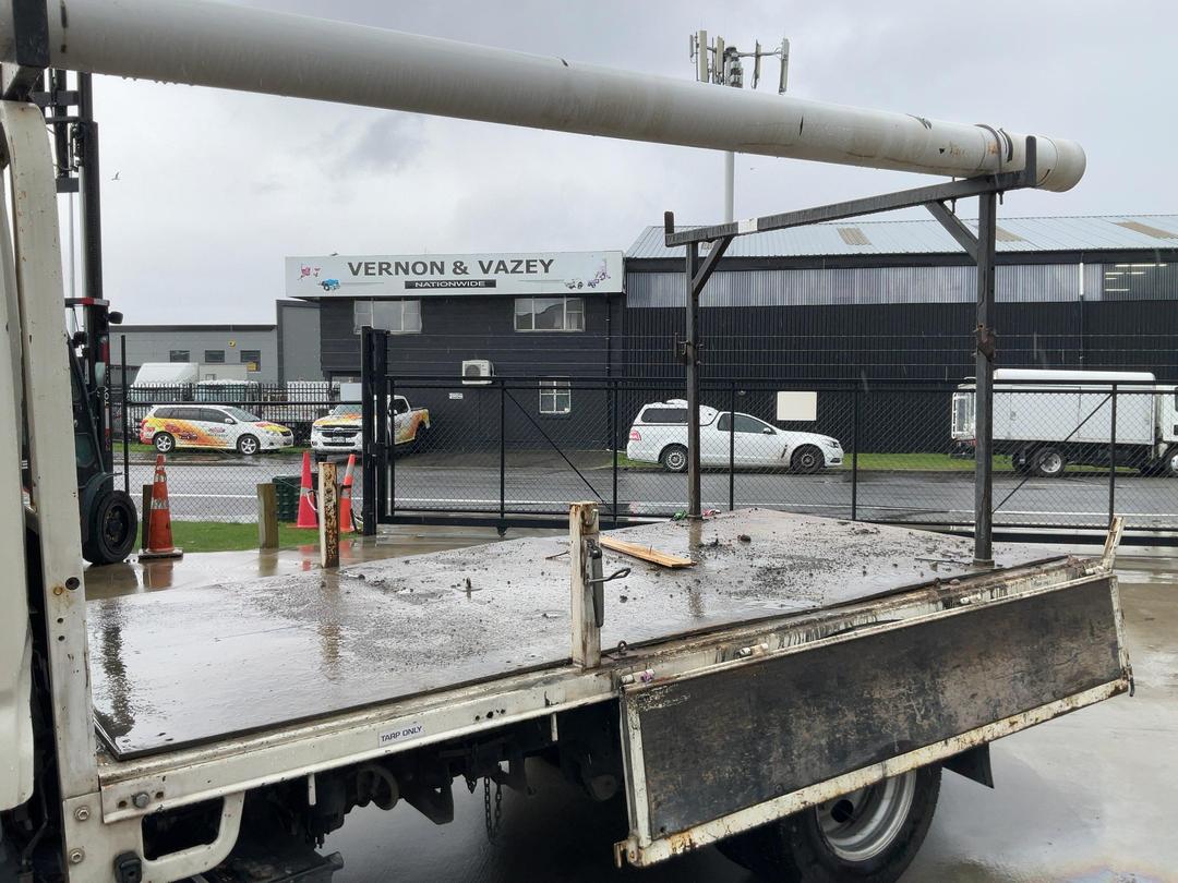 Photo '20' of Toyota Dyna Flat Deck