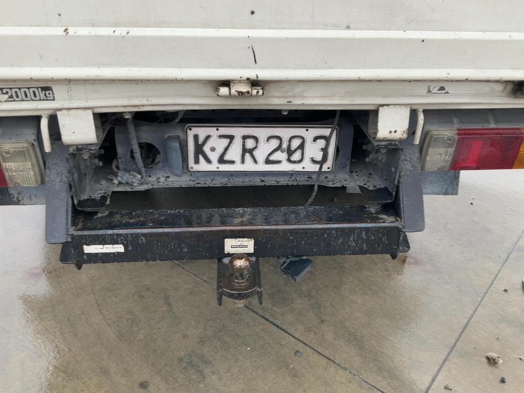 Photo '27' of Toyota Dyna Flat Deck