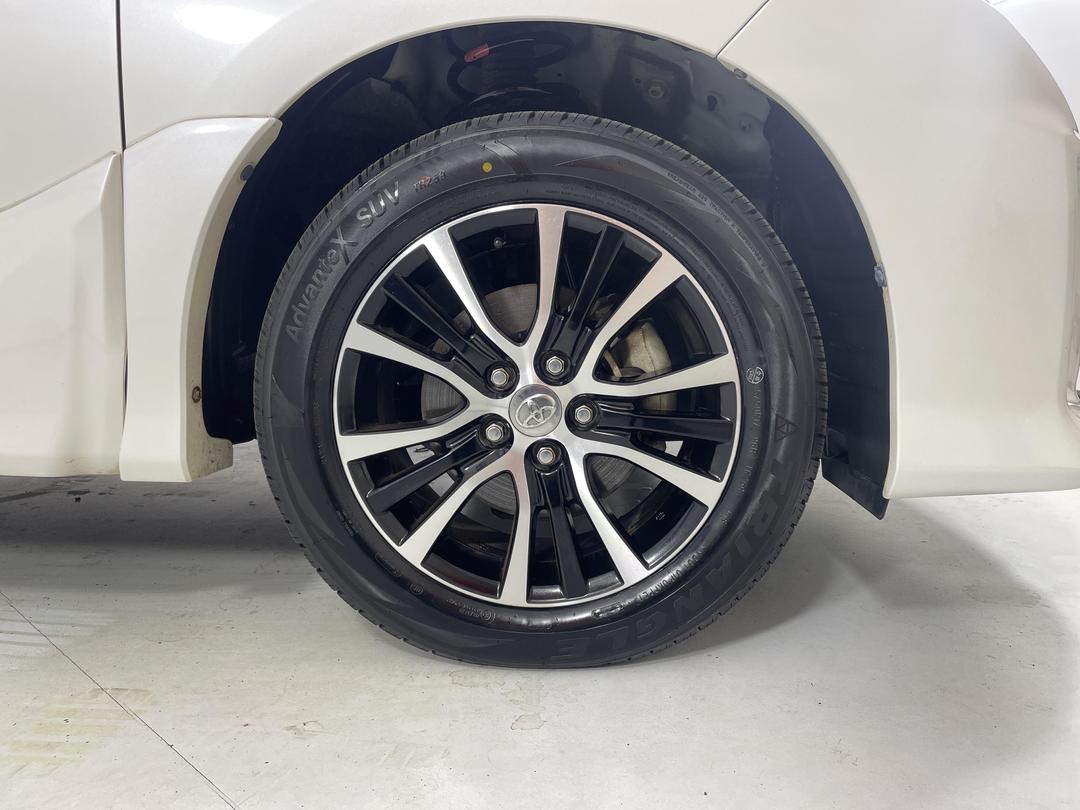 Photo '9' of Toyota Estima