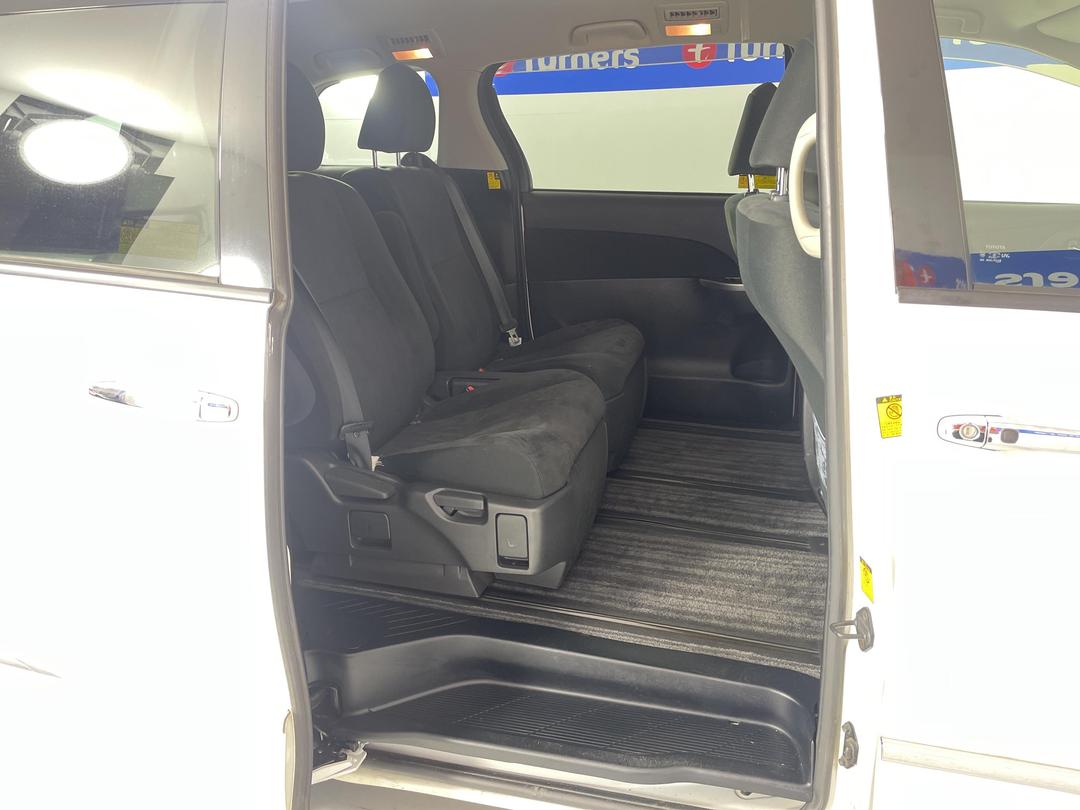 Photo '19' of Toyota Estima