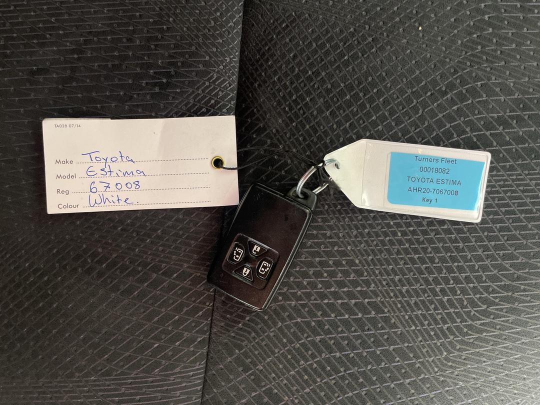 Photo '21' of Toyota Estima