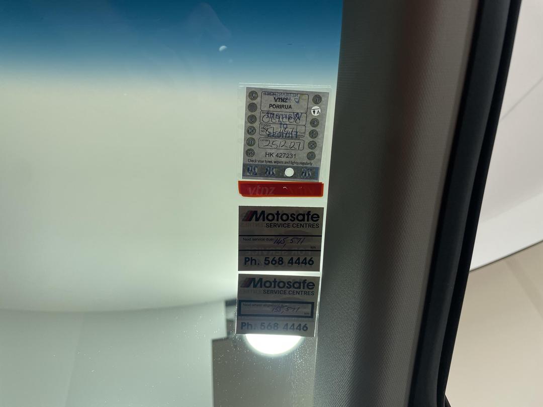 Photo '26' of Toyota Estima