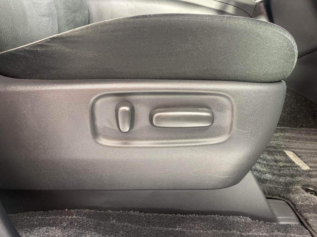 Photo '23' of Toyota Estima