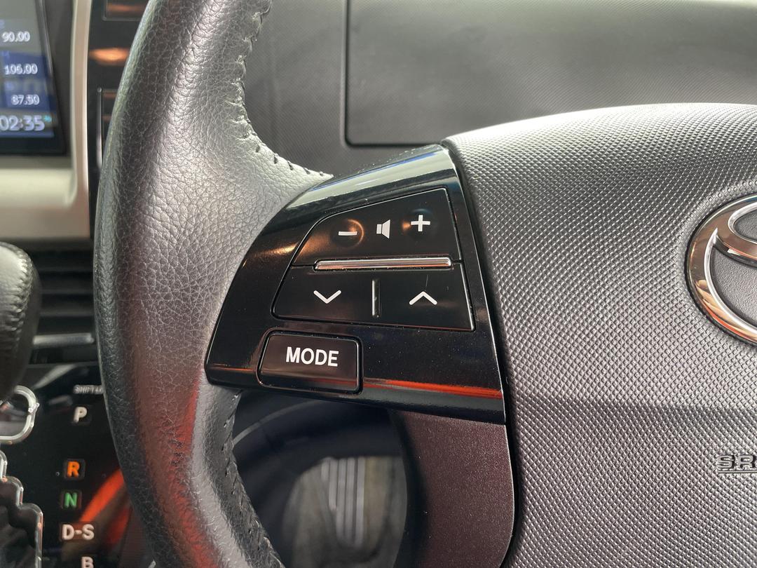 Photo '24' of Toyota Estima