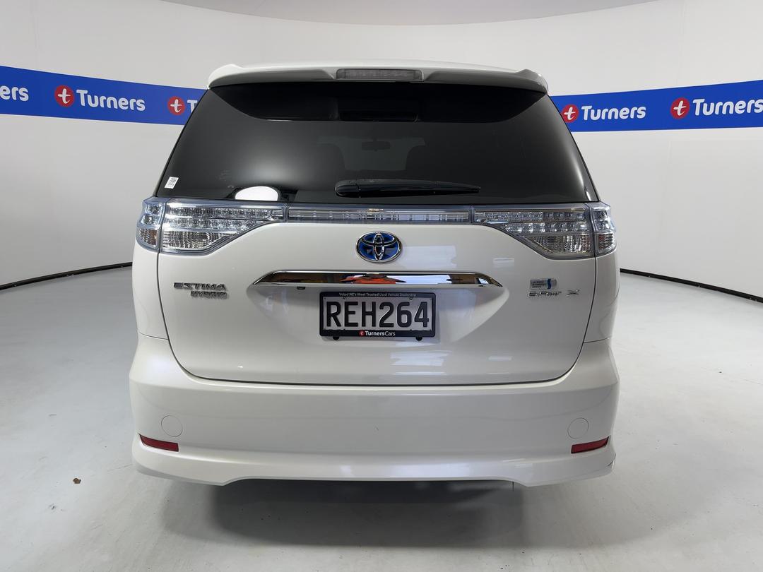 Photo '6' of Toyota Estima