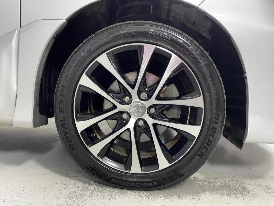 Photo '9' of Toyota Estima