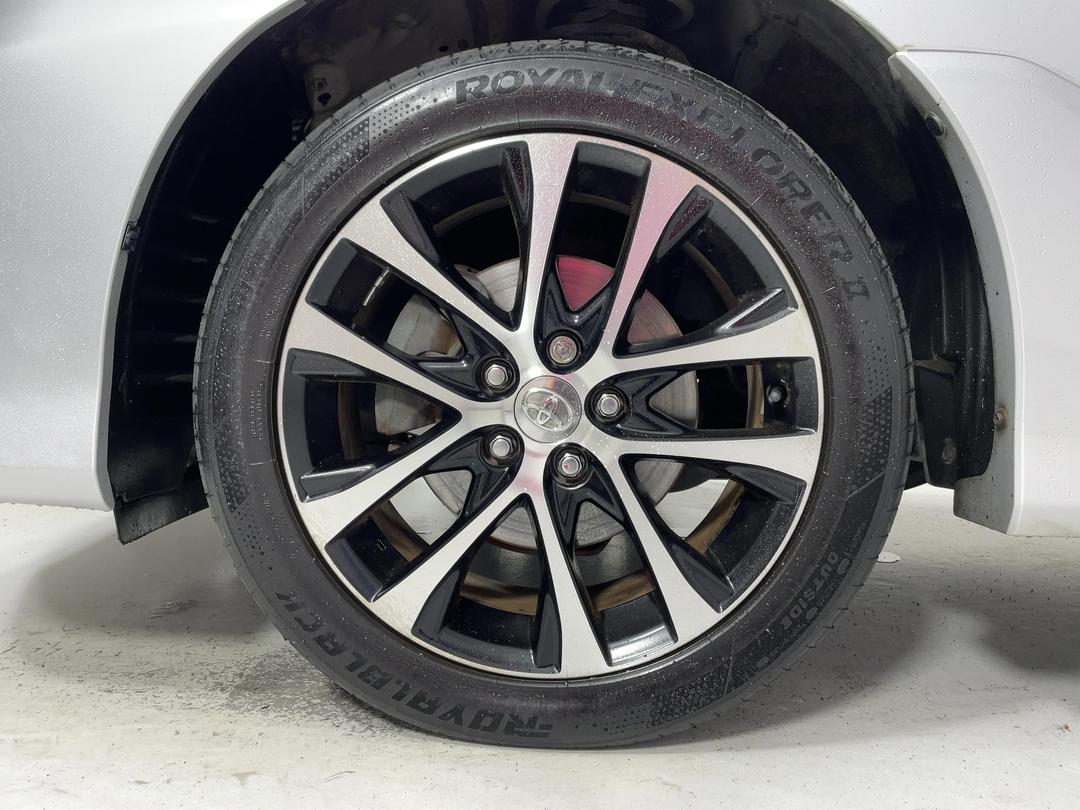 Photo '10' of Toyota Estima