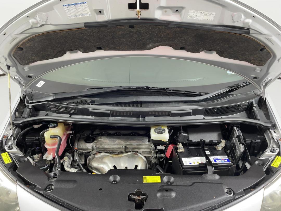 Photo '13' of Toyota Estima