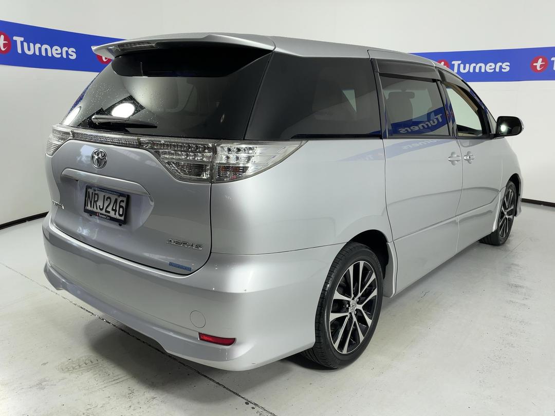 Photo '7' of Toyota Estima